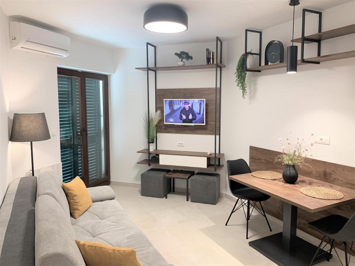 Villa Fani - Apartments In Трогір Екстер'єр фото
