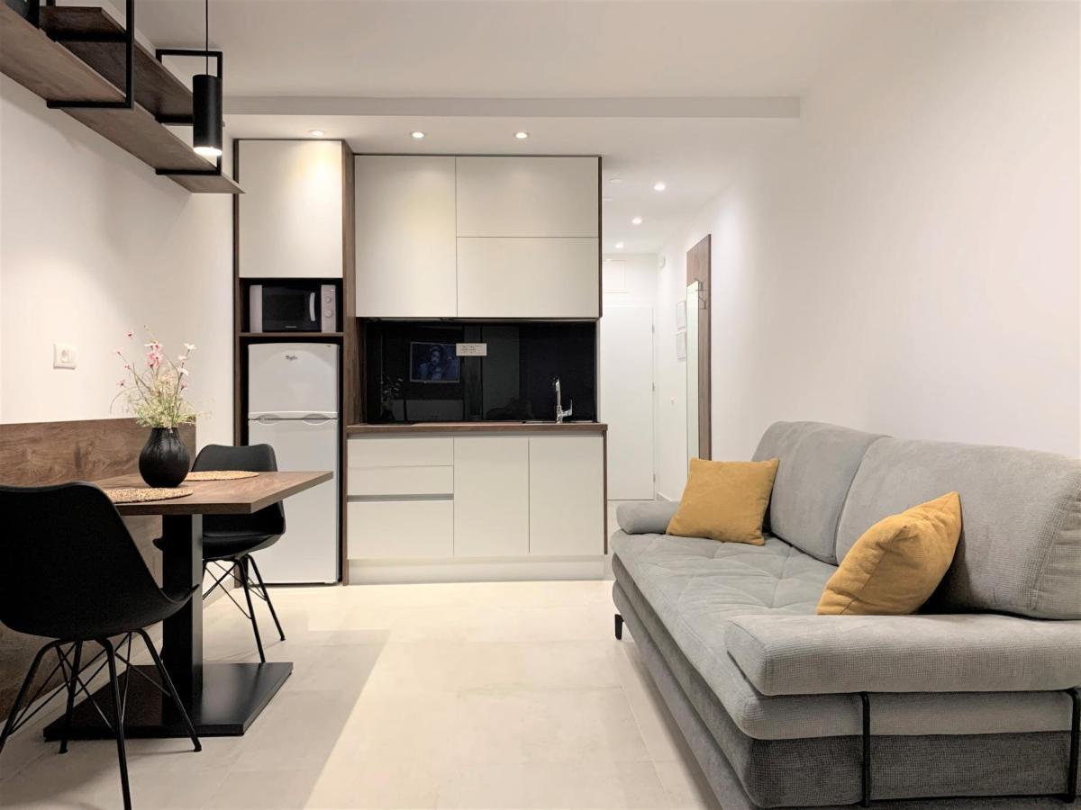 Villa Fani - Apartments In Трогір Екстер'єр фото