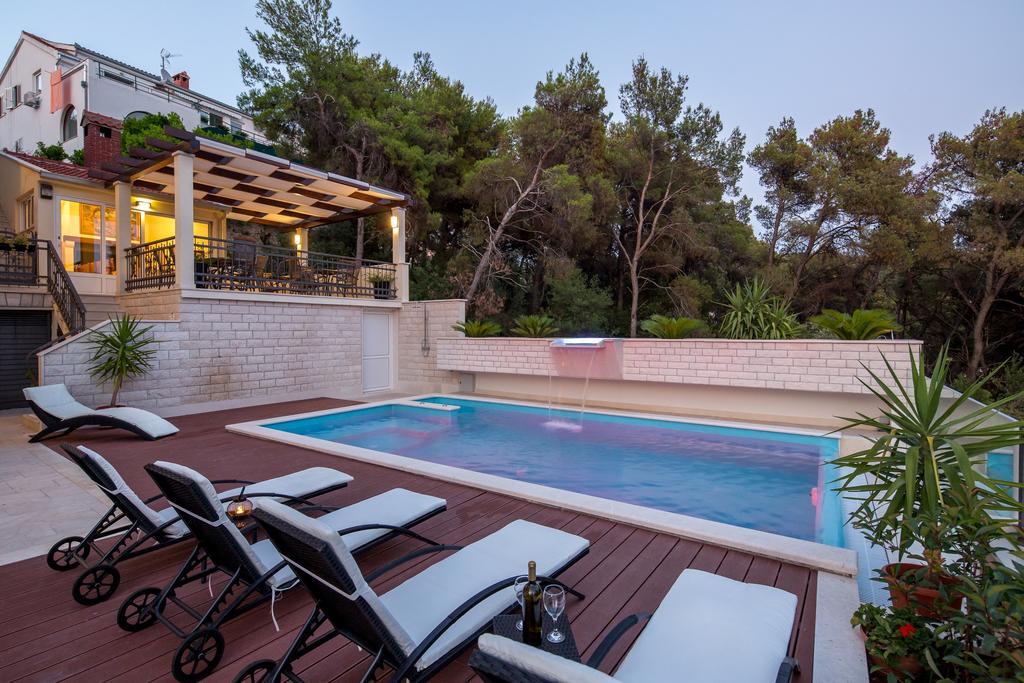 Villa Fani - Apartments In Трогір Екстер'єр фото