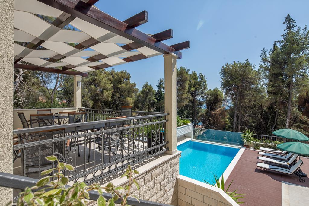 Villa Fani - Apartments In Трогір Екстер'єр фото
