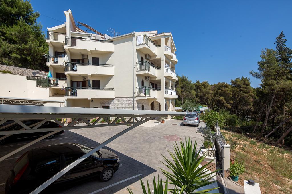 Villa Fani - Apartments In Трогір Екстер'єр фото