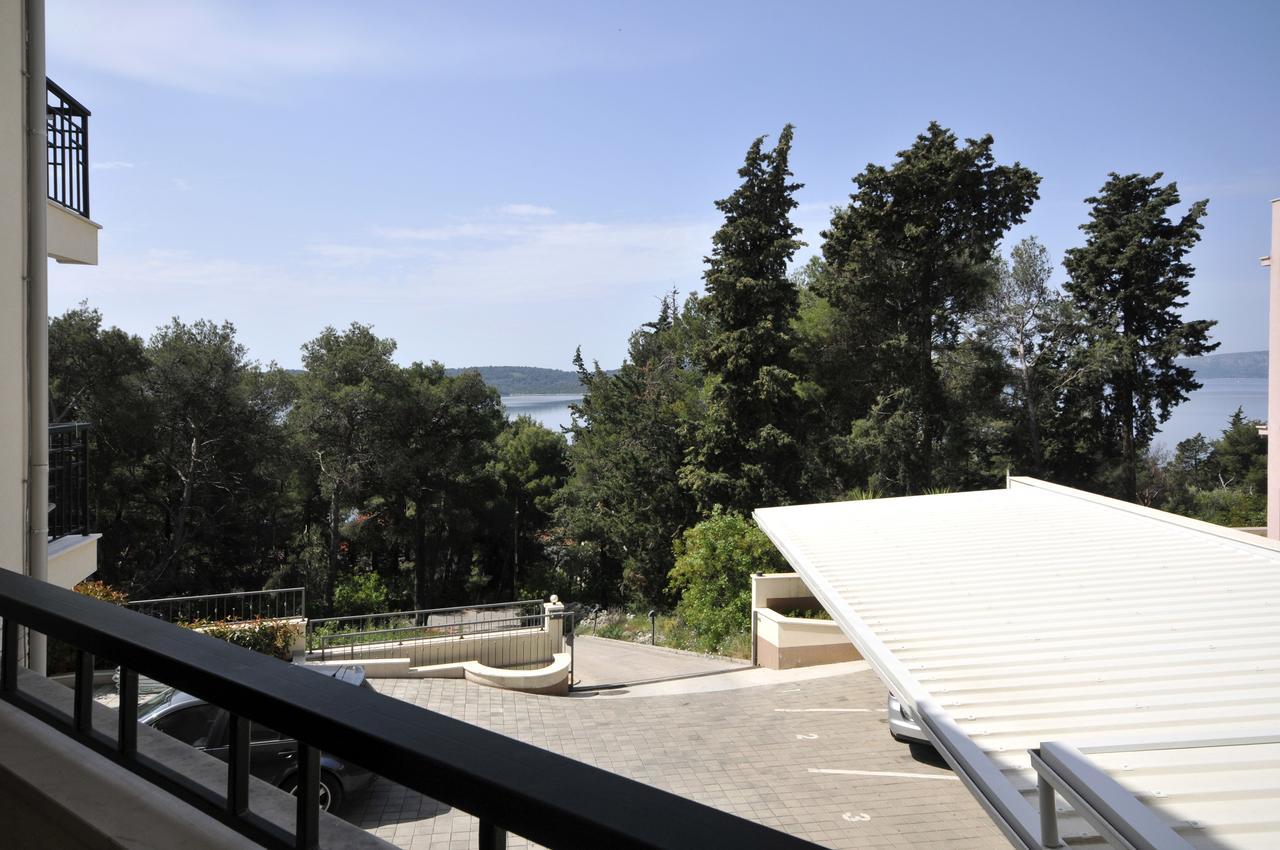 Villa Fani - Apartments In Трогір Екстер'єр фото