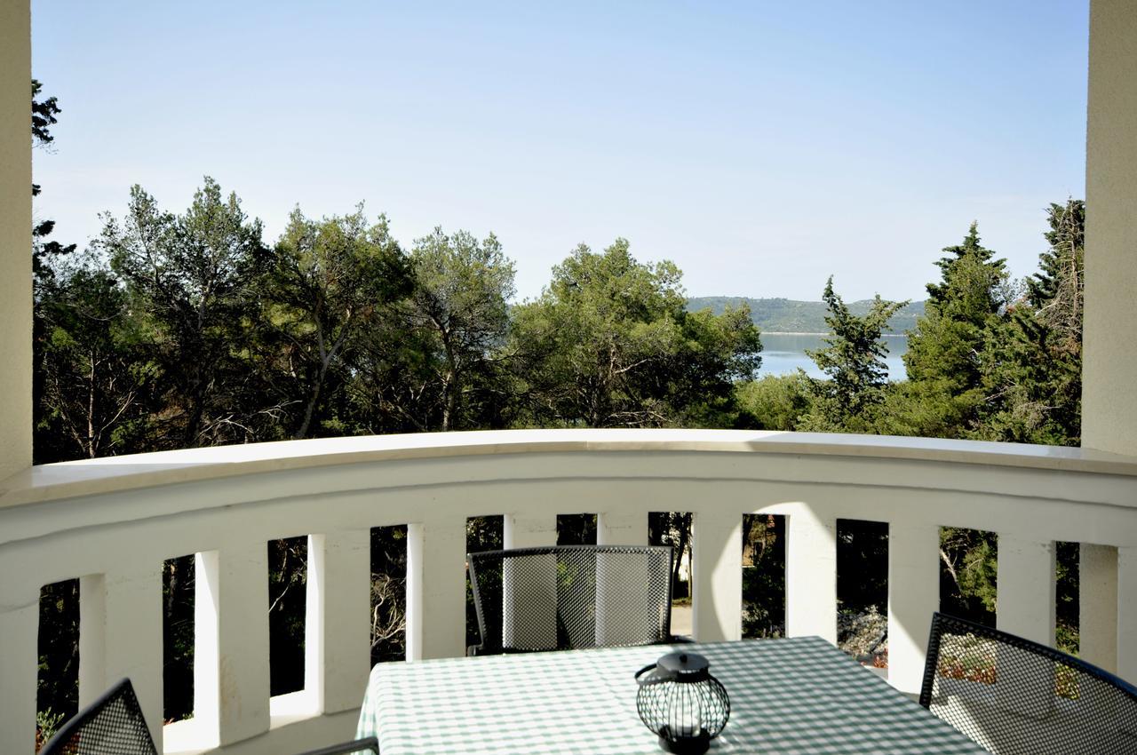 Villa Fani - Apartments In Трогір Екстер'єр фото