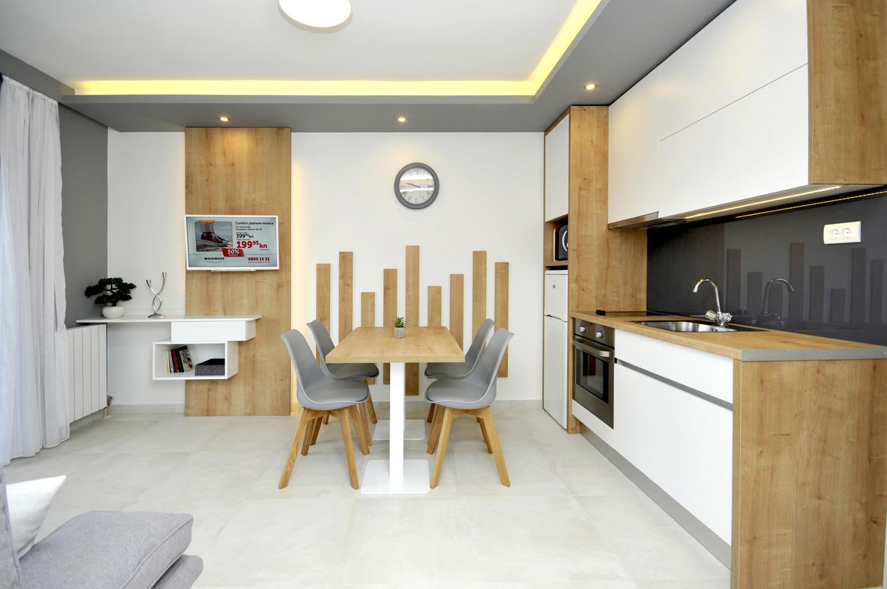 Villa Fani - Apartments In Трогір Екстер'єр фото