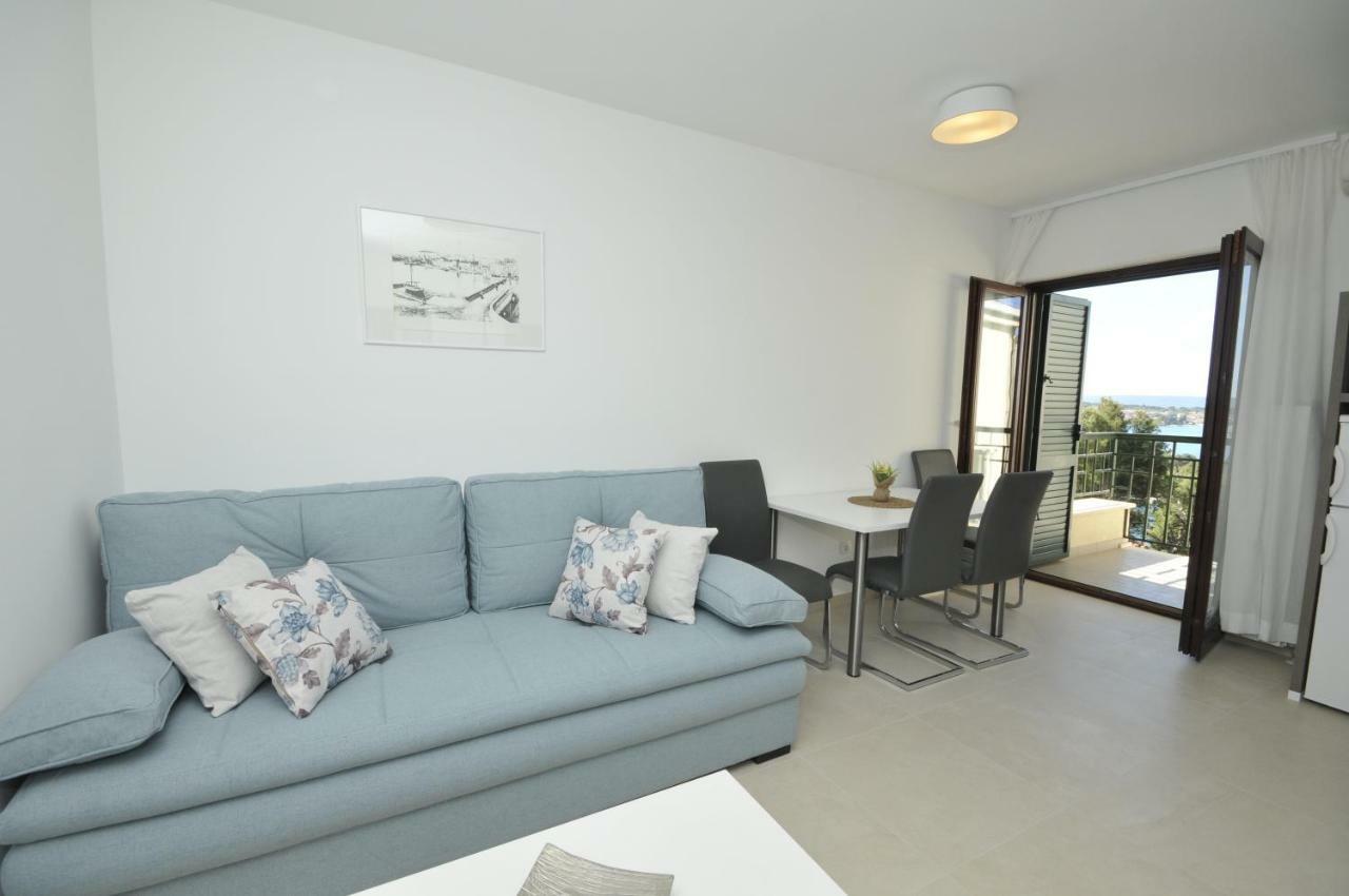 Villa Fani - Apartments In Трогір Екстер'єр фото